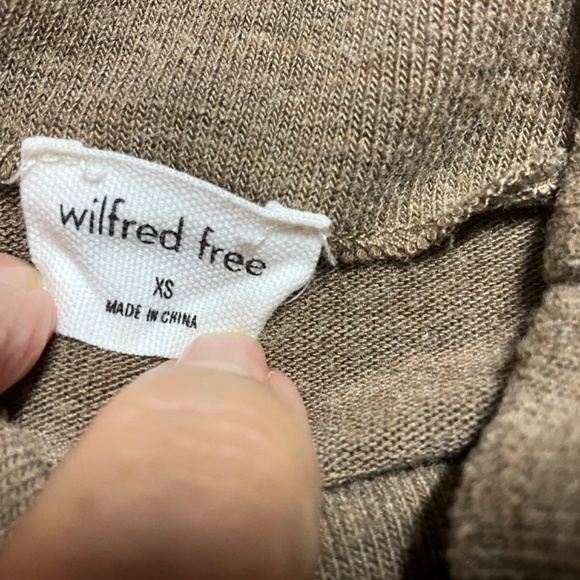 ARITZIA Wilfred Free Long Sleeve Mock Neck Easy Care Knit Sweater Oversize  XS - Picture 5 of 9